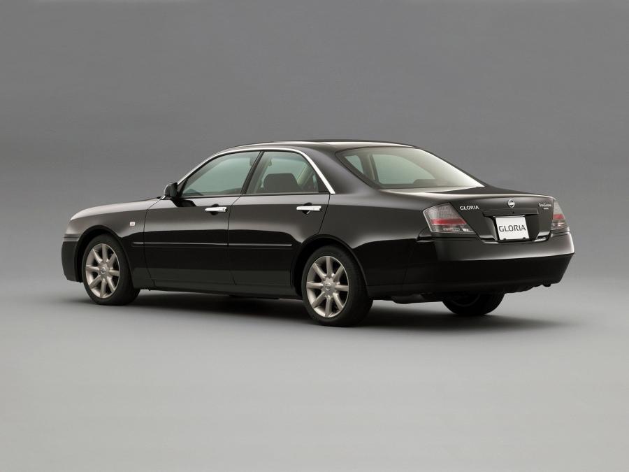  Nissan Gloria 1999 года  (фото 6 из 12)